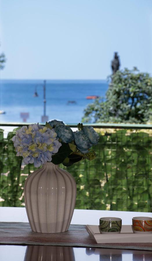 Uno Sguardo Sul Mare Villa Maiori Exterior foto