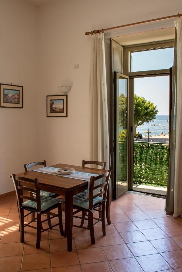 Uno Sguardo Sul Mare Villa Maiori Exterior foto