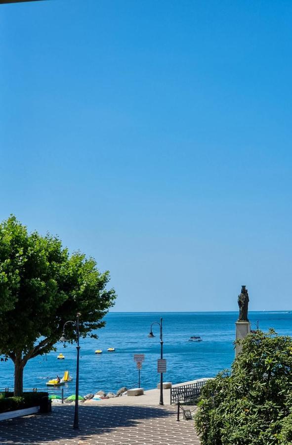 Uno Sguardo Sul Mare Villa Maiori Exterior foto